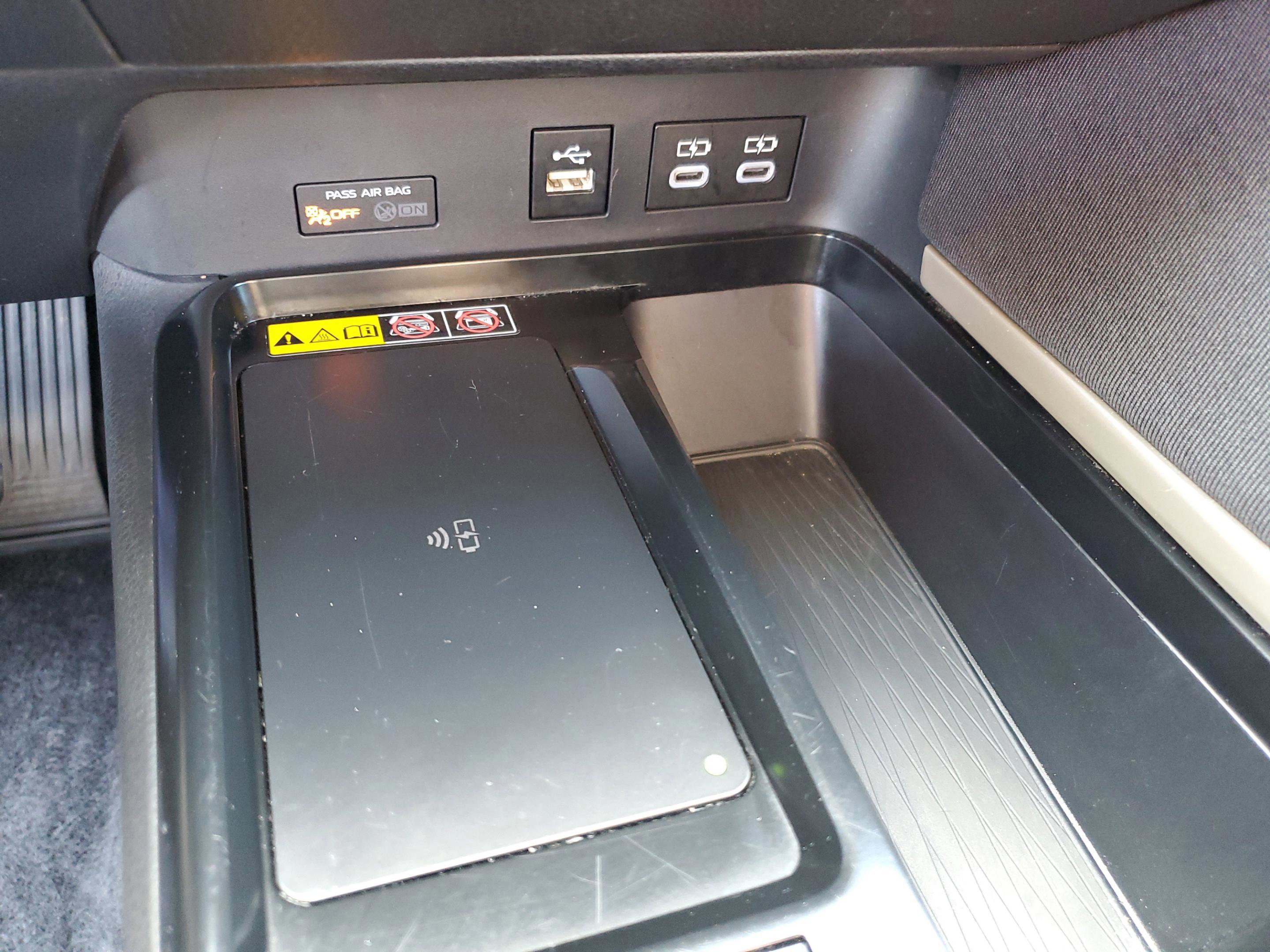 Used 2025 Toyota Camry LE image 31