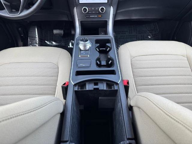 Certified 2024 Ford Edge SE image 16