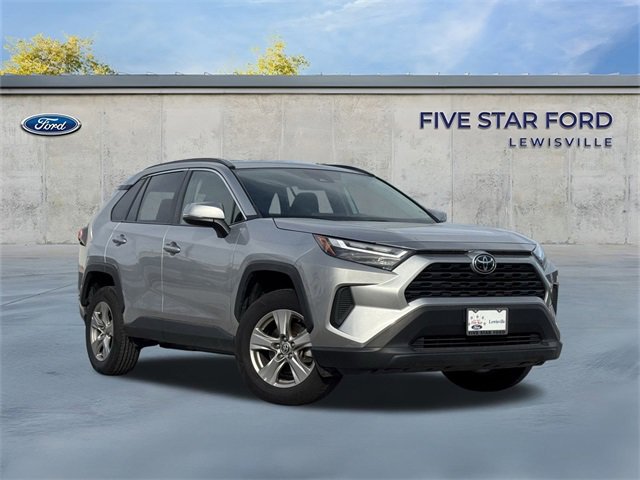 Used 2024 Toyota RAV4 XLE image 1