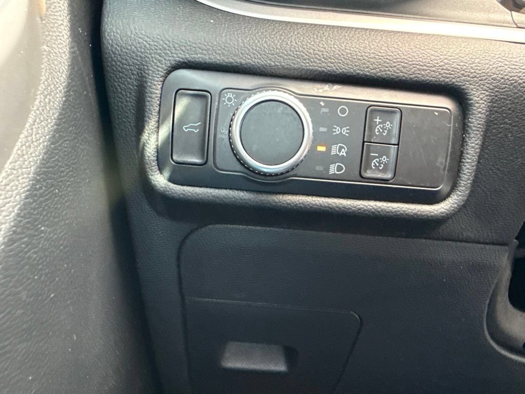 Certified 2022 Ford Explorer XLT RWD image 26