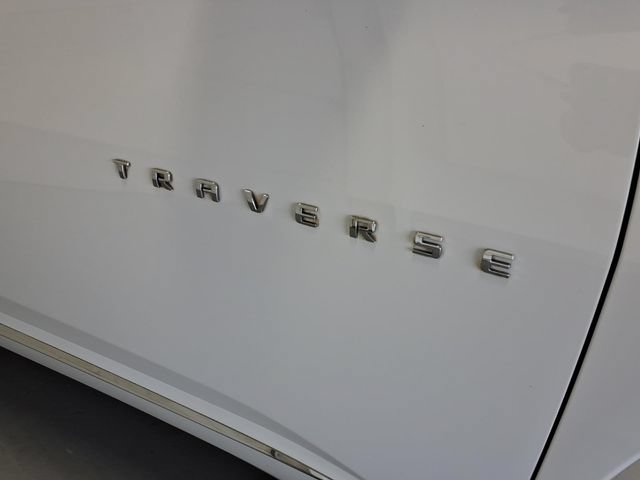 Used 2023 Chevrolet Traverse Premier FWD image 10