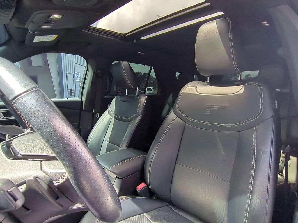 Certified 2022 Ford Explorer ST w/ Equipment Group 401A image 26