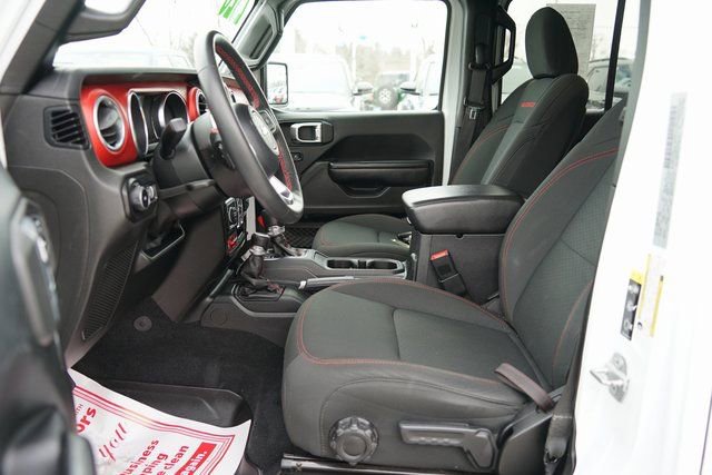 Used 2020 Jeep Wrangler Unlimited Rubicon w/ Cold Weather Group AWD/4WD image 11
