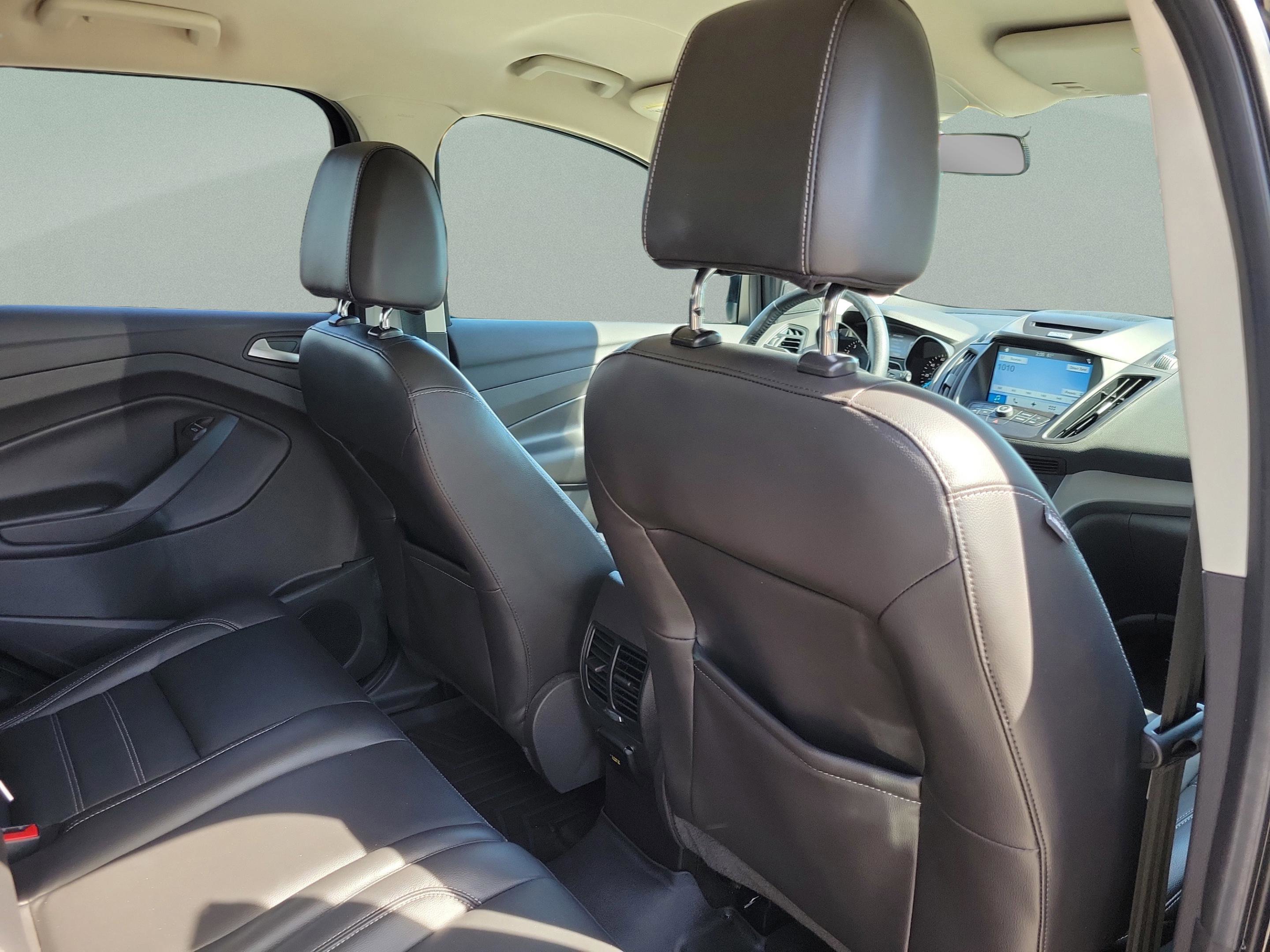 Certified 2017 Ford Escape SE w/ SE Leather Comfort Package image 24