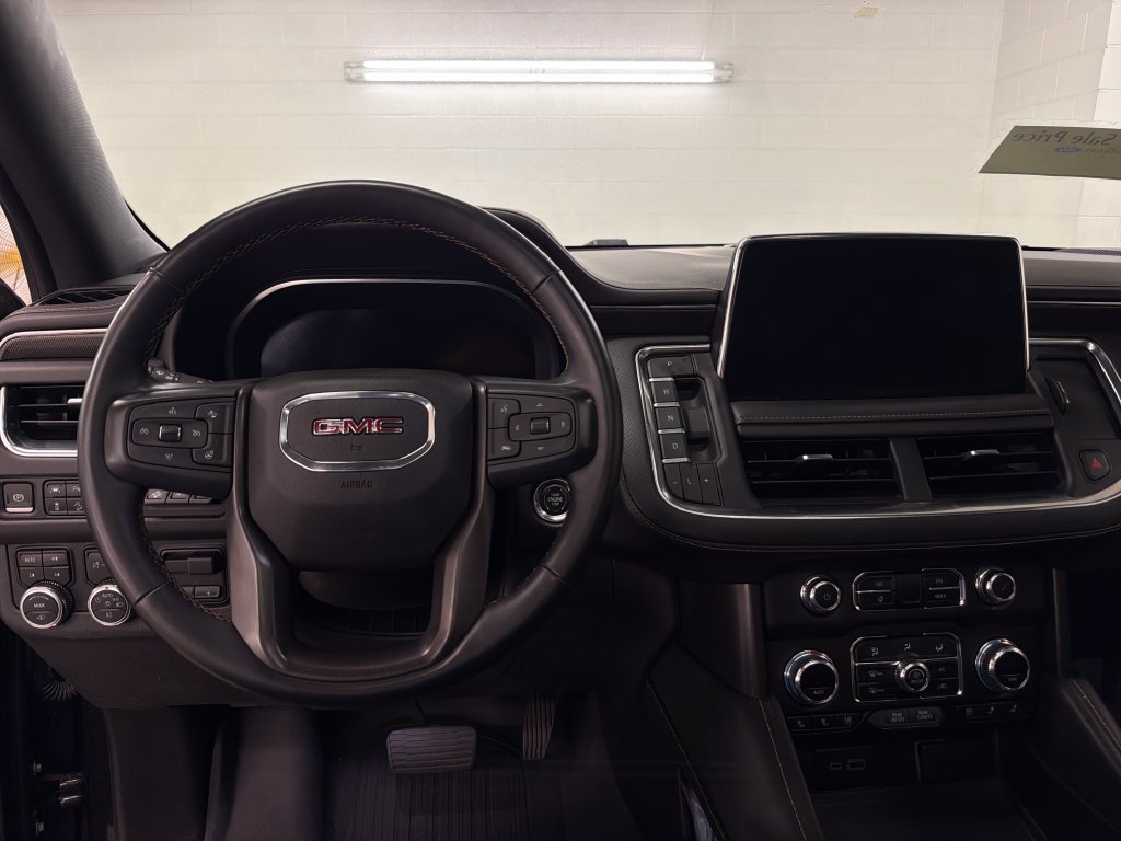 Used 2023 GMC Yukon AT4 w/ AT4 Premium Plus Package AWD/4WD image 9