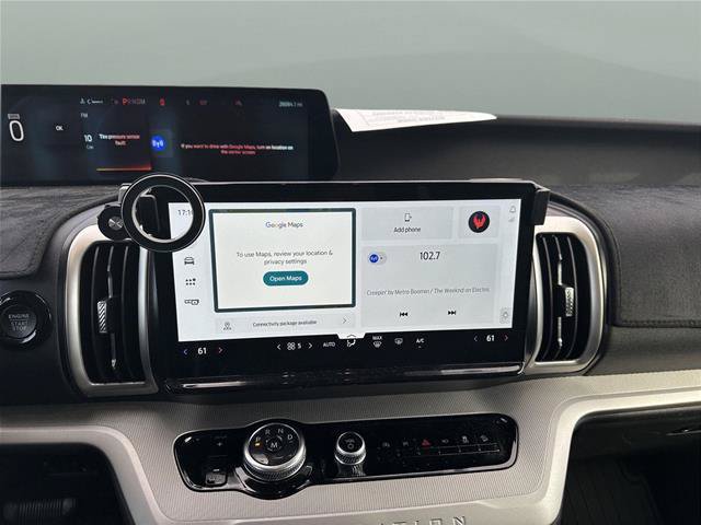Certified 2025 Ford Expedition Active AWD/4WD image 25