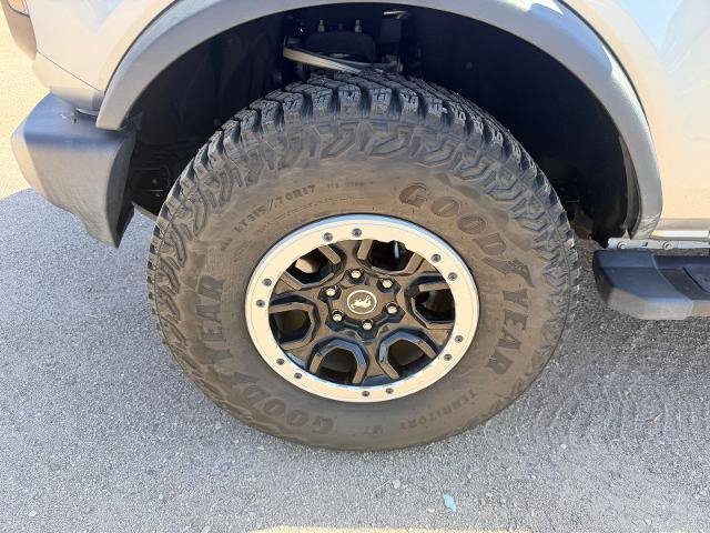 Certified 2022 Ford Bronco Outer Banks w/ Sasquatch Package AWD/4WD image 5