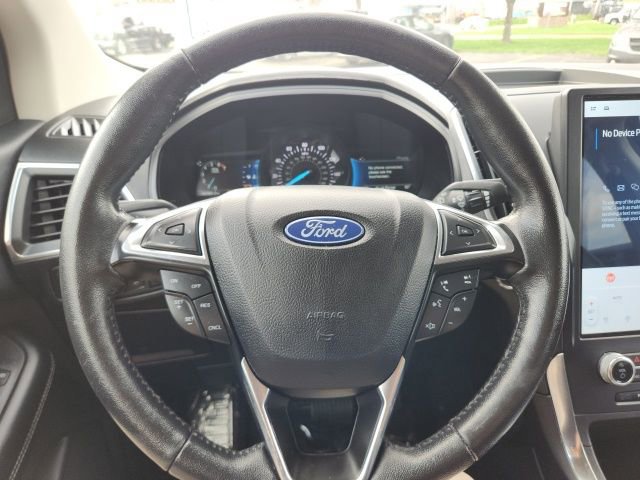 Certified 2022 Ford Edge Titanium AWD/4WD image 11