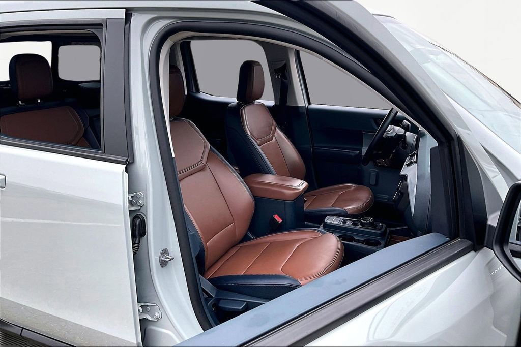 Certified 2023 Ford Maverick Lariat w/ Lariat Luxury Package AWD/4WD image 9