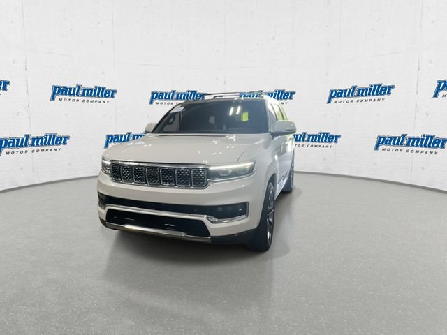 Used 2022 Jeep Grand Wagoneer Series III AWD/4WD image 4