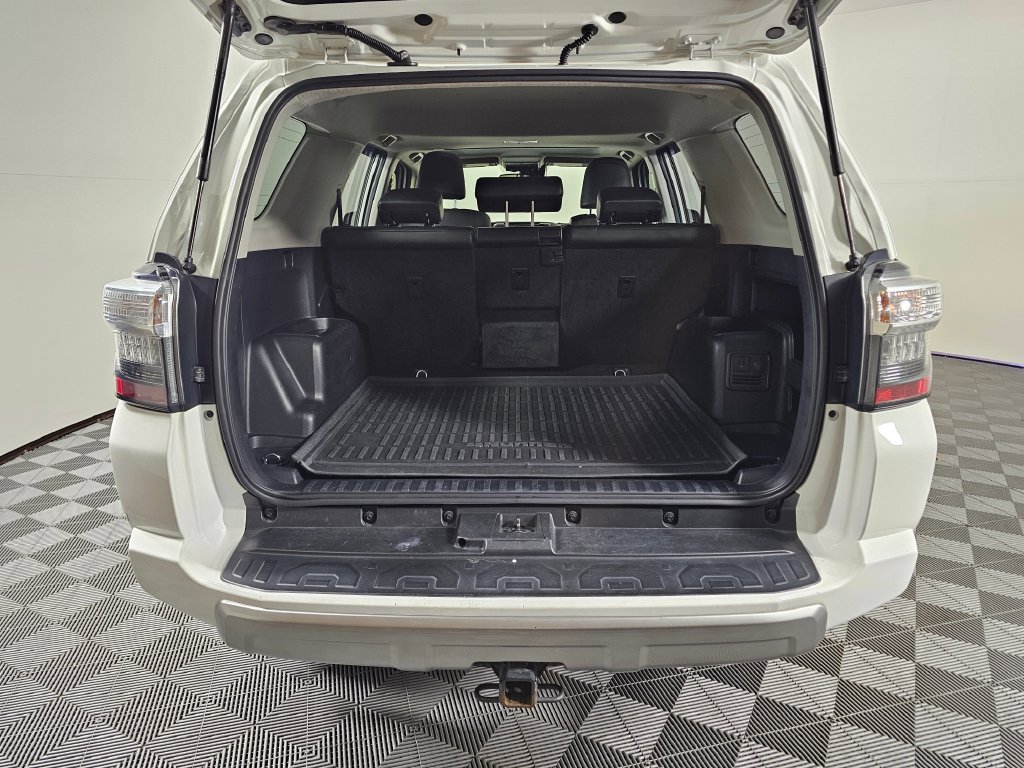 Used 2021 Toyota 4Runner TRD Off-Road Premium w/ Moonroof Package AWD/4WD image 16