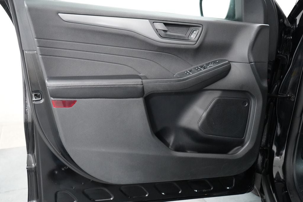 Certified 2025 Ford Escape Active AWD/4WD image 21