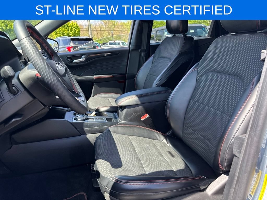 Certified 2023 Ford Escape ST-Line w/ Tech Pack #1 AWD/4WD image 15