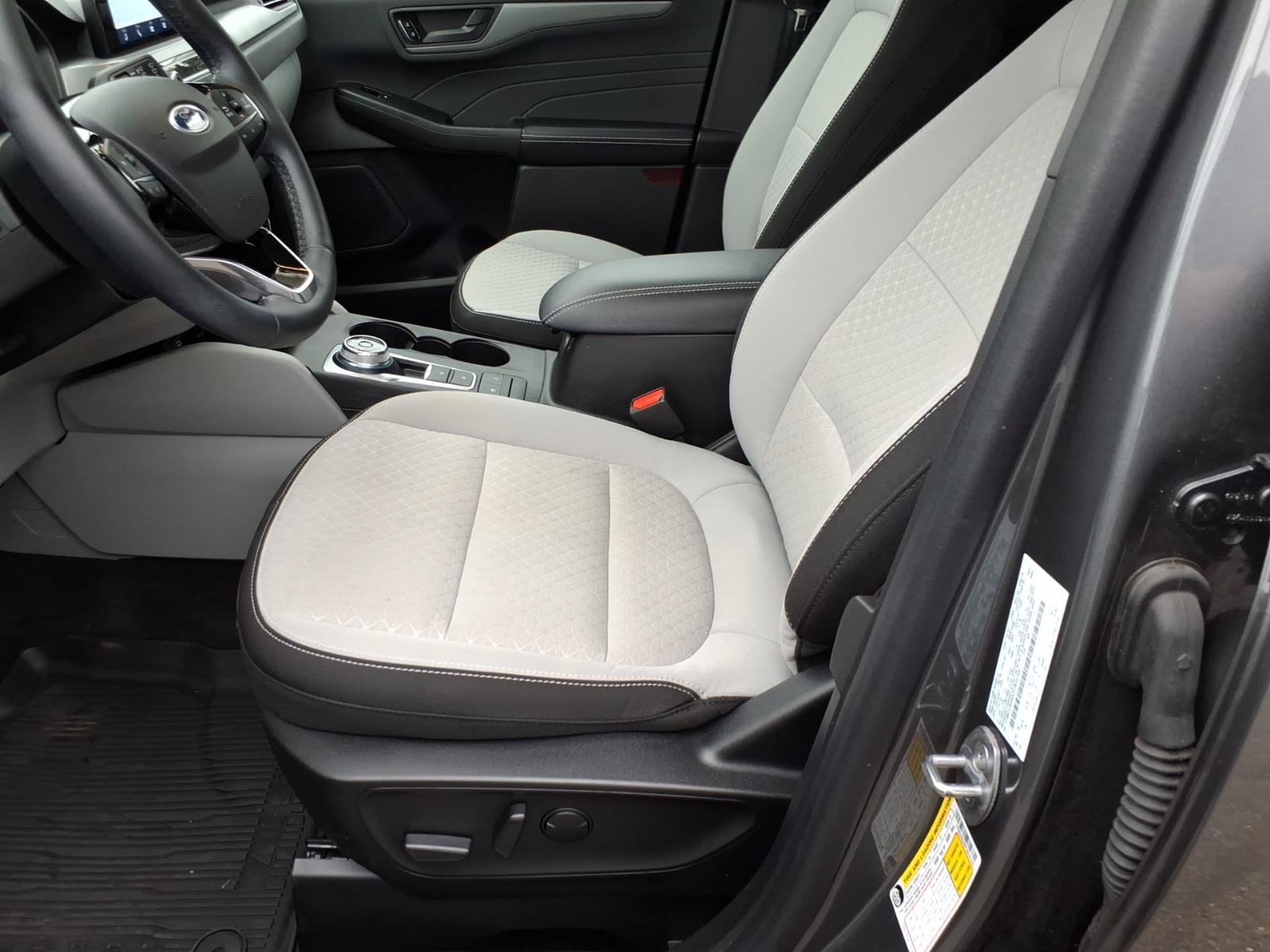 Certified 2023 Ford Escape Active AWD/4WD image 13