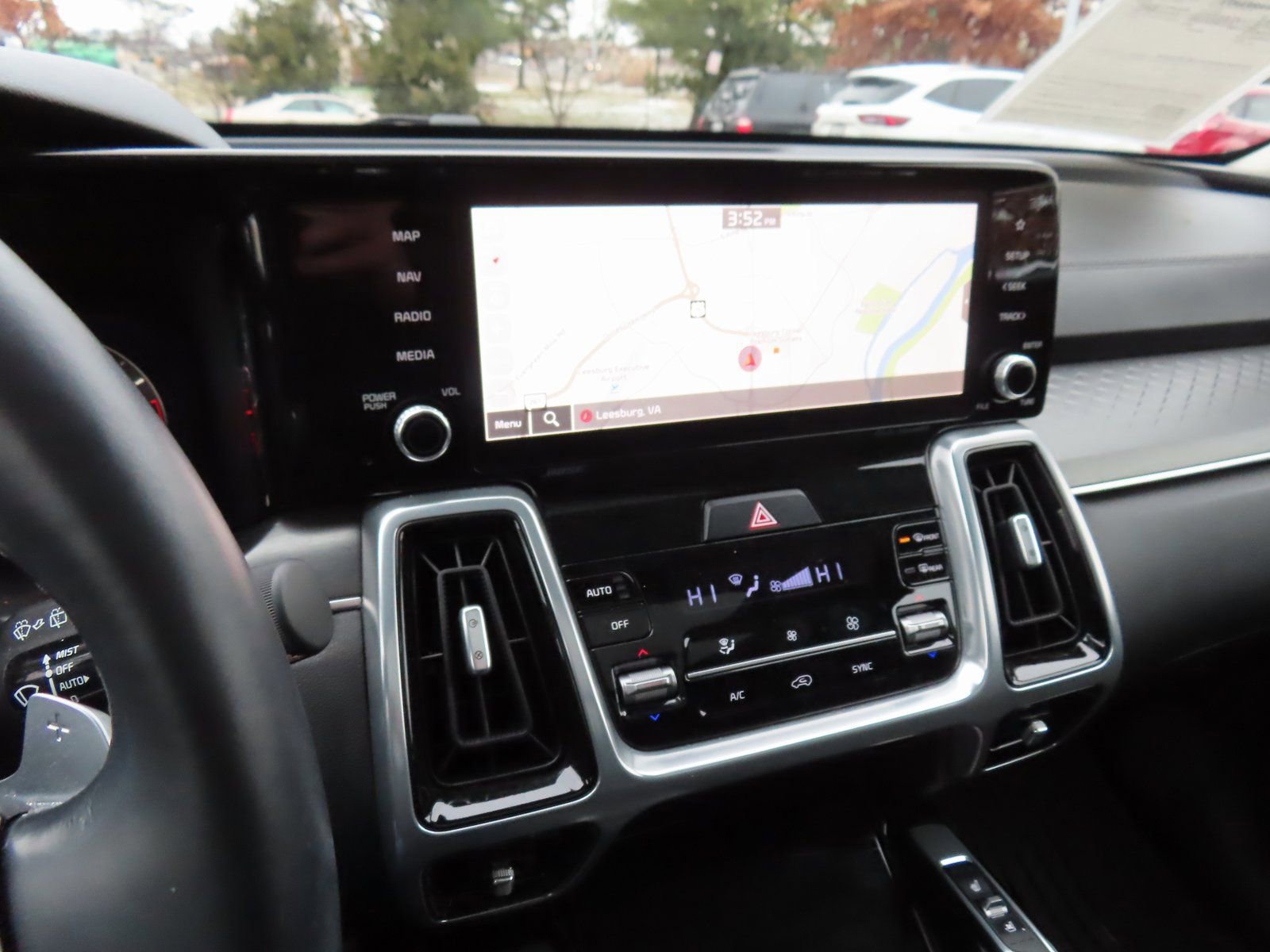 Used 2023 Kia Sorento SX image 16