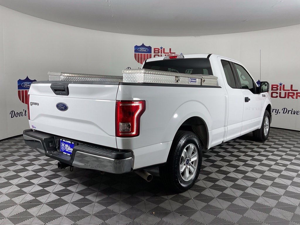 Certified 2017 Ford F150 XLT w/ Trailer Tow Package RWD image 3