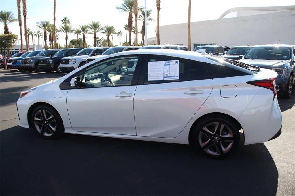 Used 2019 Toyota Prius XLE image 3