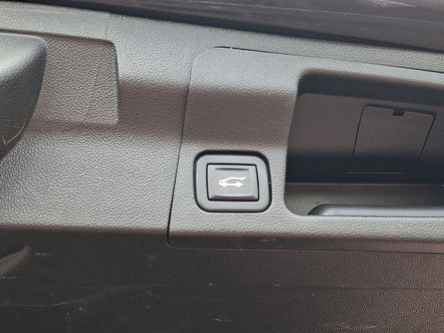 Used 2021 GMC Acadia AT4 AWD/4WD image 32