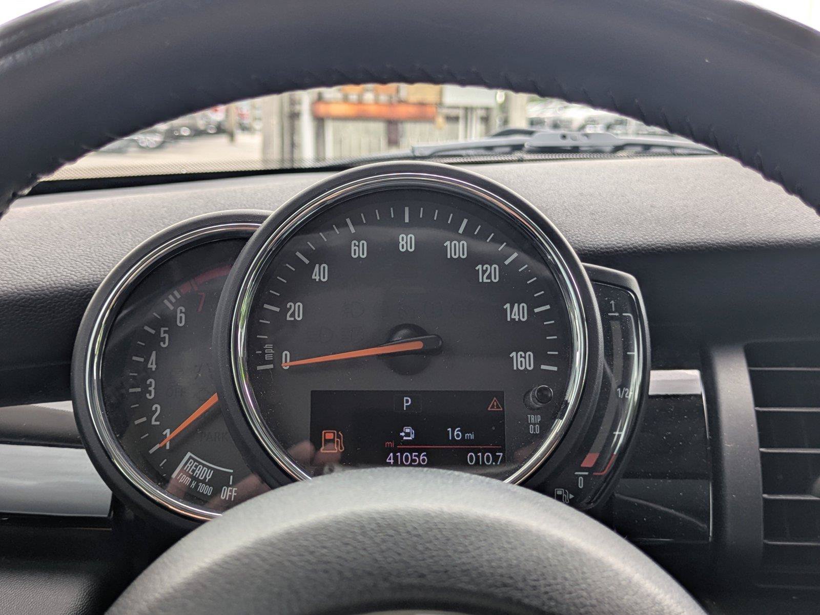 Used 2019 MINI Cooper 2-Door Hardtop FWD image 32
