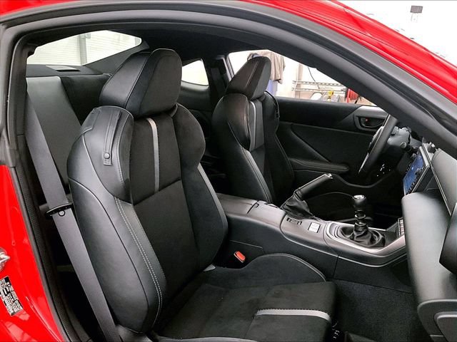 Used 2023 Toyota GR86 Premium w/ ALL Weather Mat Package (TMS) RWD image 7