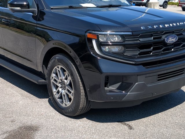 Certified 2025 Ford Expedition Active RWD image 10