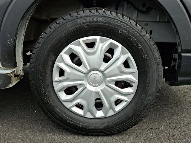 Certified 2025 Ford Transit 250 Low Roof w/ Exterior Upgrade Package RWD image 9