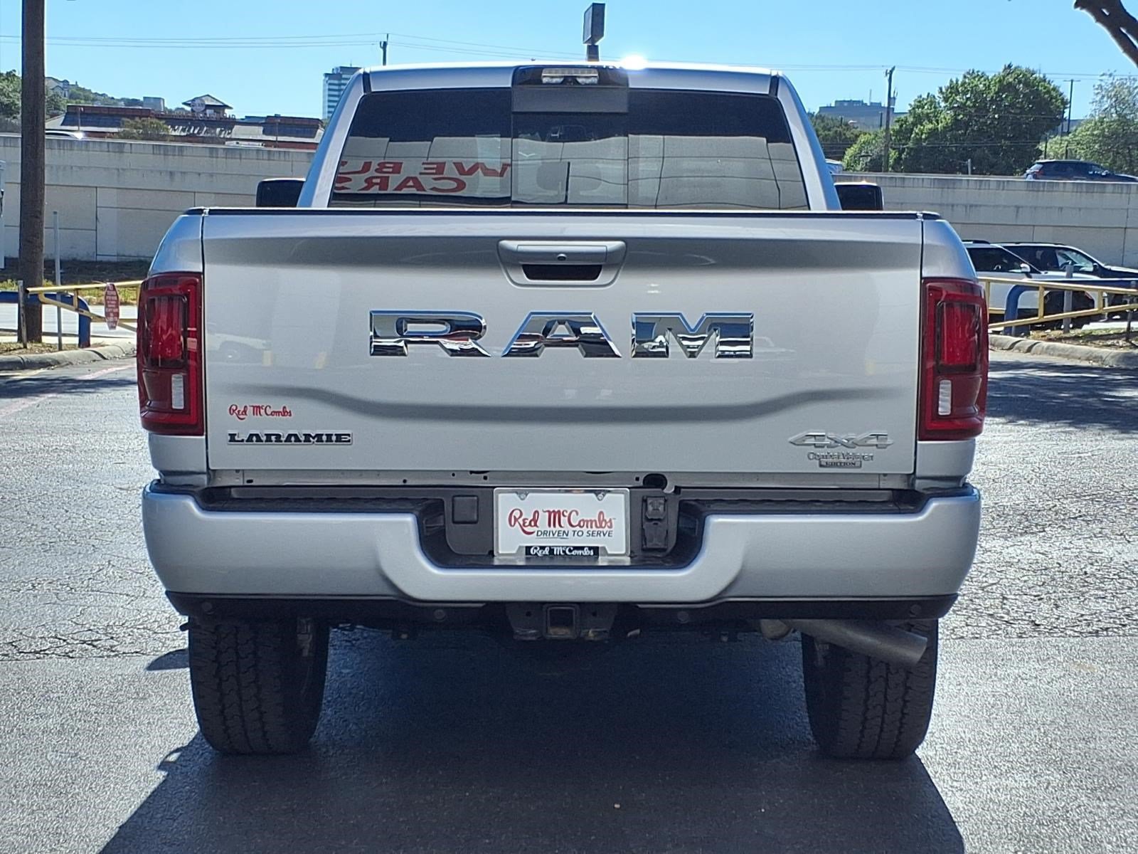 Used 2026 RAM 2500 Laramie AWD/4WD image 7