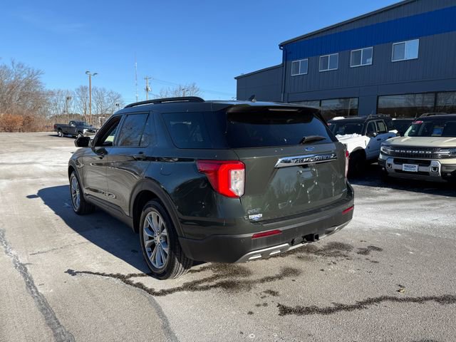 Certified 2022 Ford Explorer XLT w/ Equipment Group 202A image 25