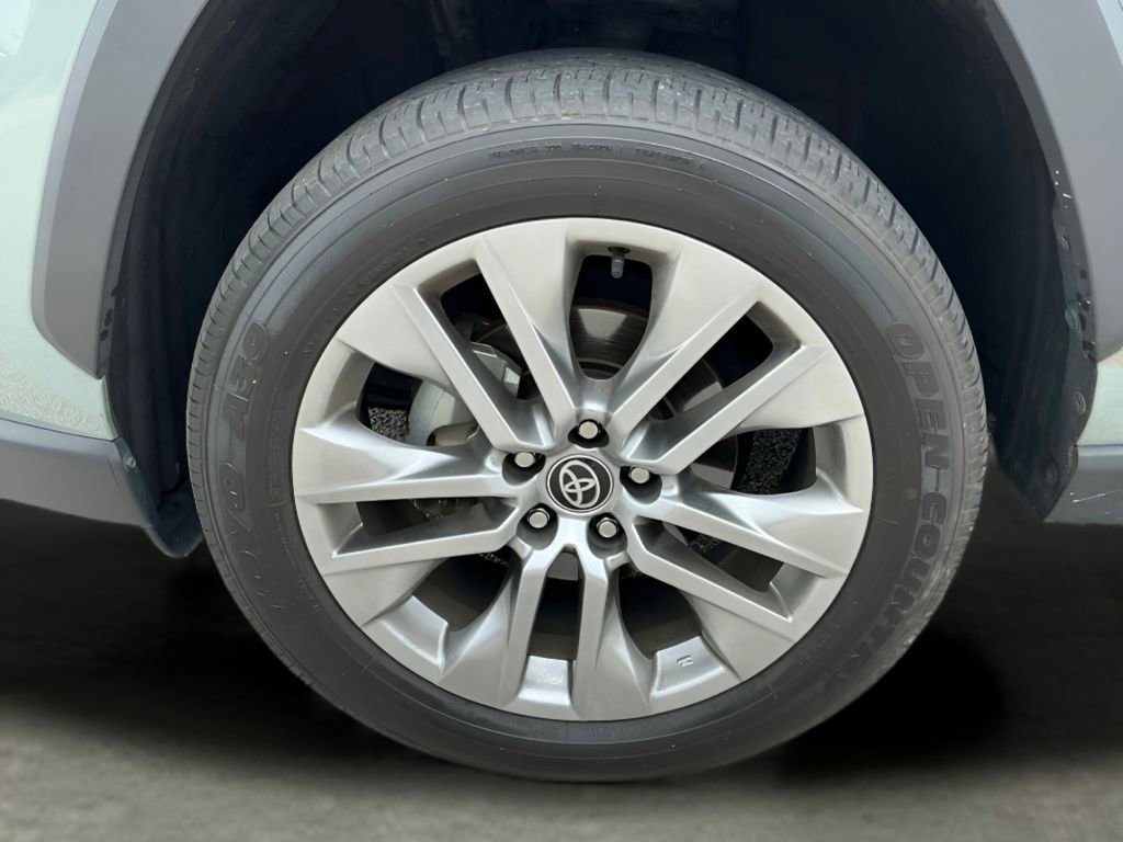 Used 2023 Toyota RAV4 XLE Premium FWD image 41