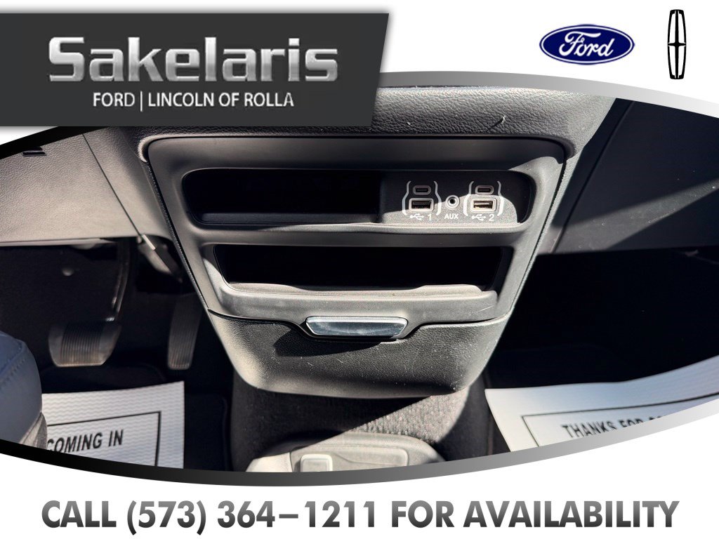 Used 2025 Chrysler Pacifica Select FWD image 26