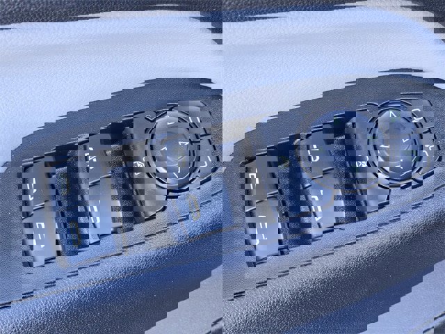 Used 2022 Chevrolet Equinox LS w/ LS Convenience Package image 13