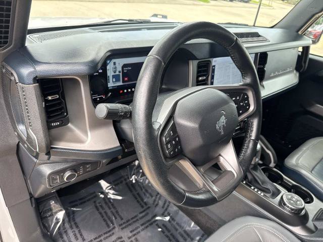 Certified 2021 Ford Bronco Outer Banks w/ Sasquatch Package AWD/4WD image 18
