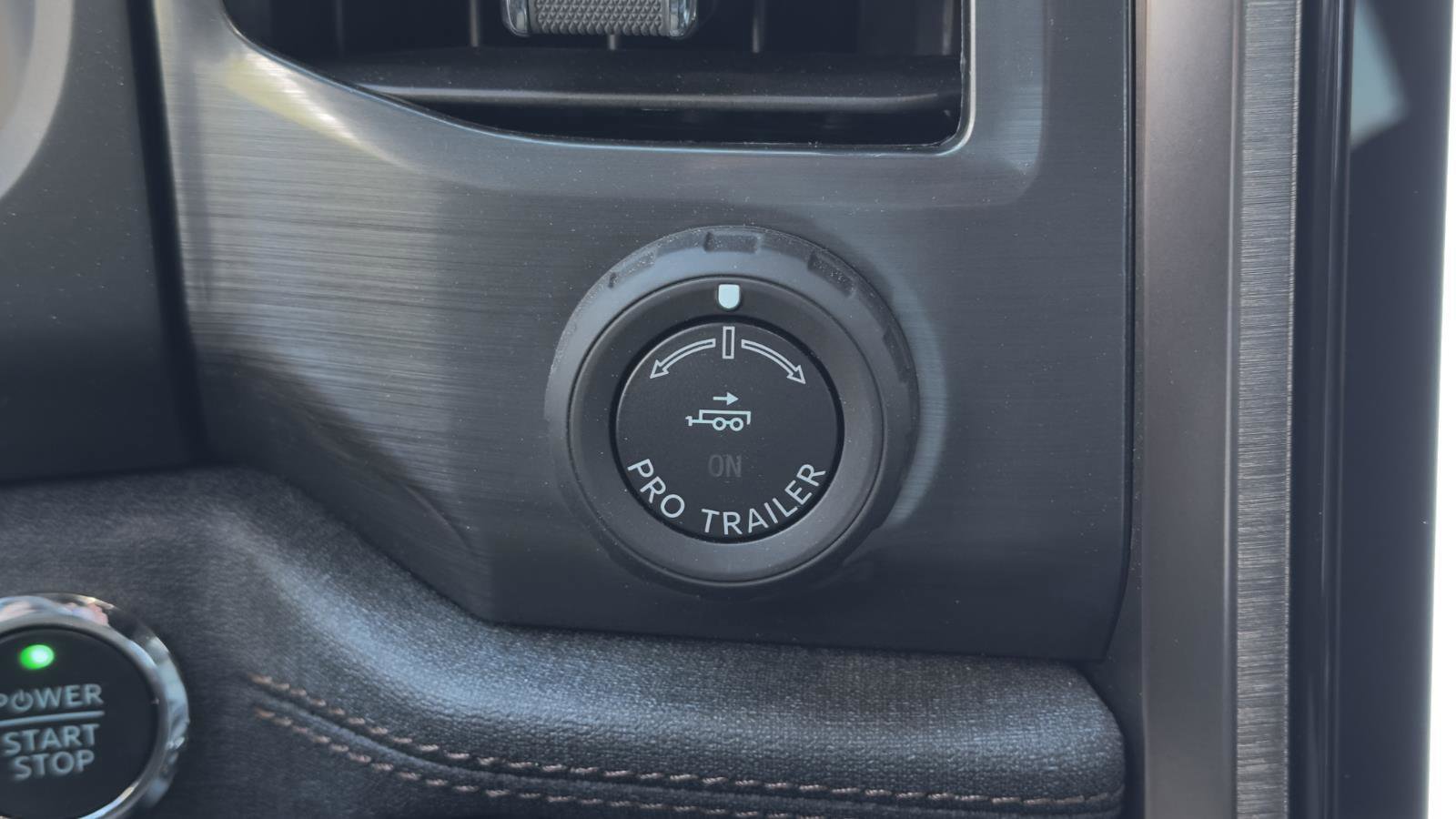 Certified 2024 Ford F150 Lightning Lariat image 25