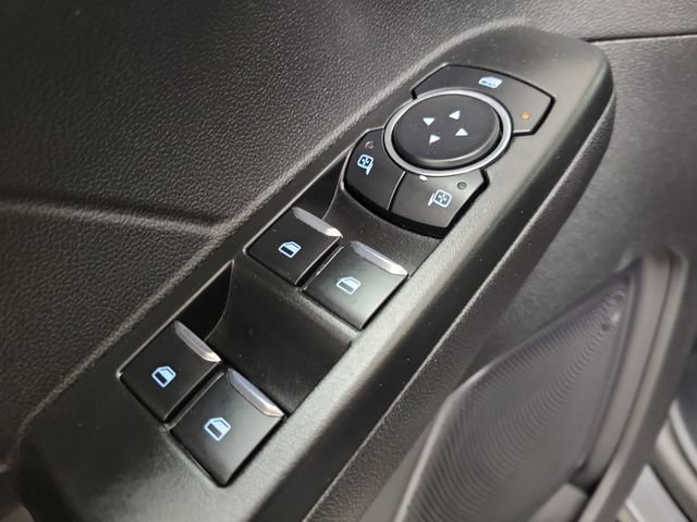 Certified 2025 Ford Escape Platinum AWD/4WD image 17