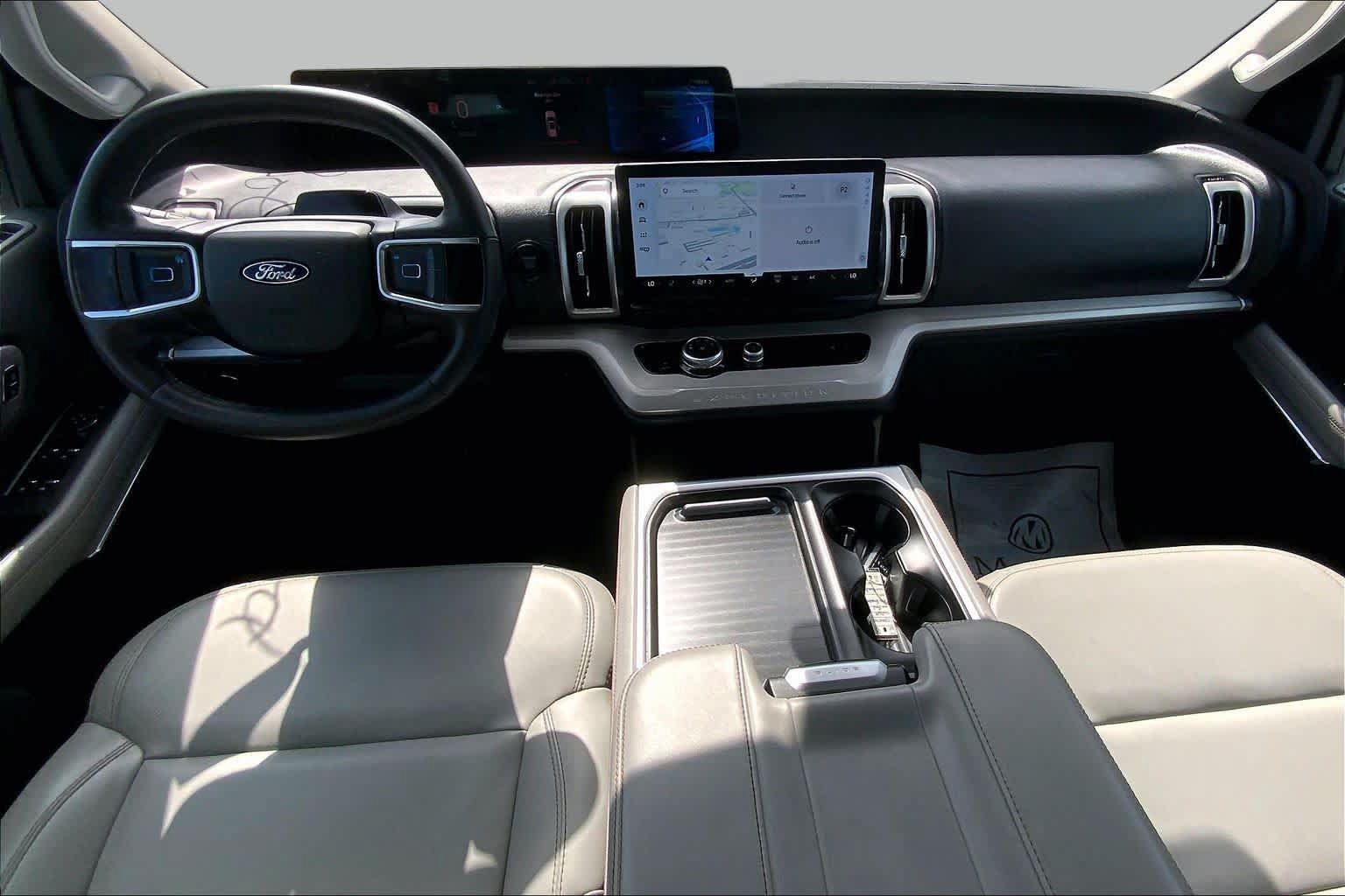 Certified 2025 Ford Expedition Active AWD/4WD image 15