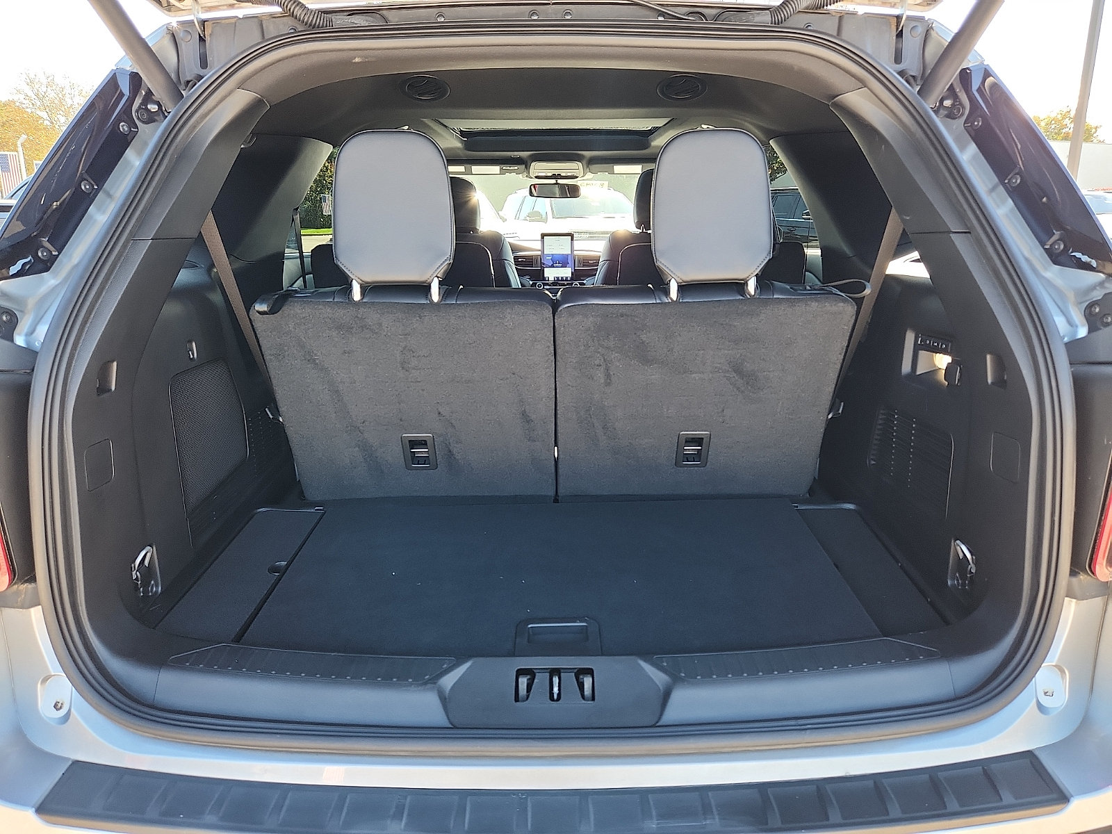 Certified 2023 Ford Explorer ST w/ Equipment Group 401A AWD/4WD image 33