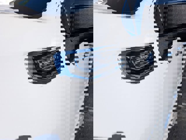 Used 2019 GMC Sierra 1500 SLT w/ SLT Premium Package image 9