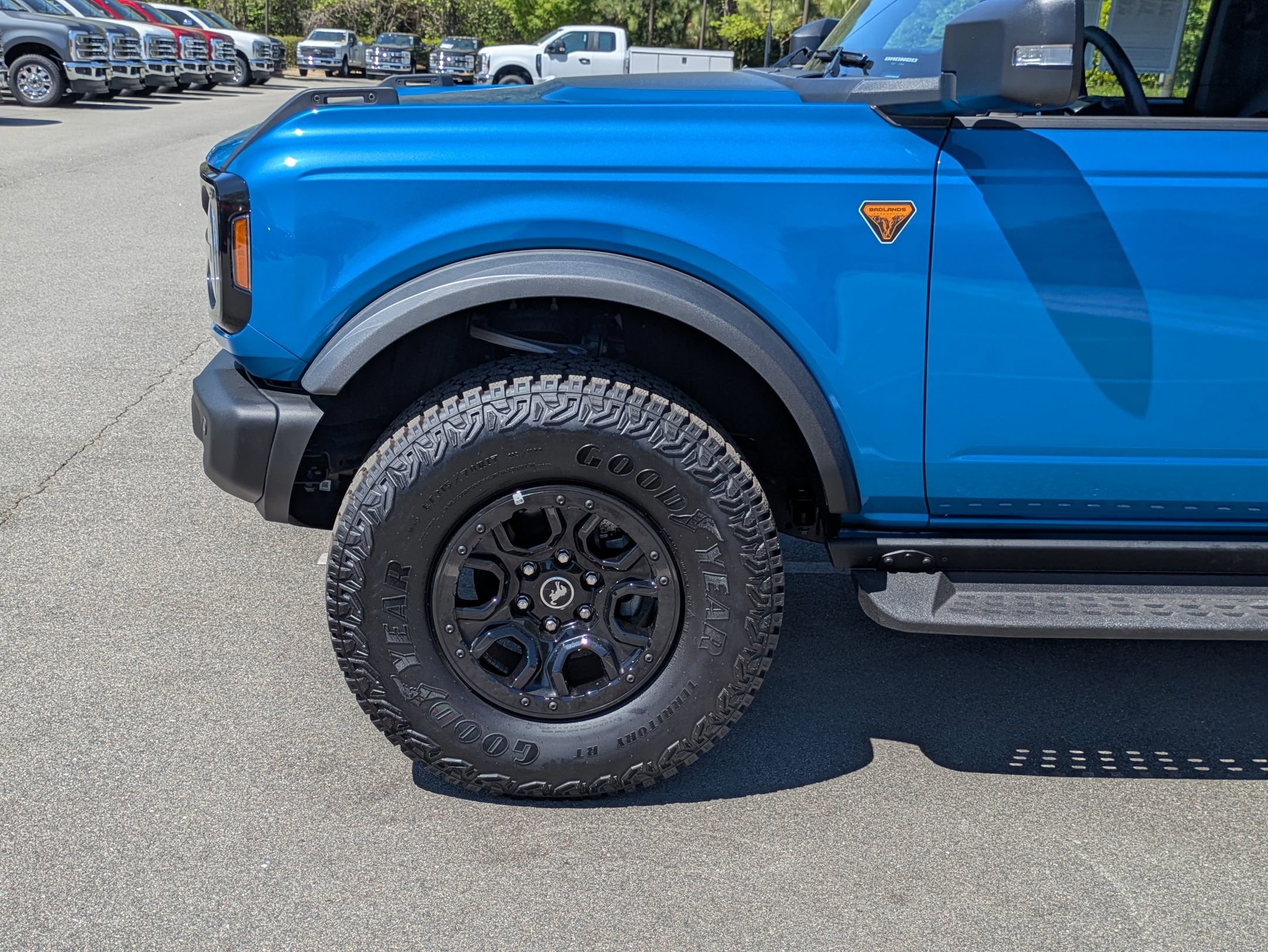 Certified 2025 Ford Bronco Badlands image 11
