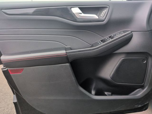 Certified 2025 Ford Escape ST-Line image 14