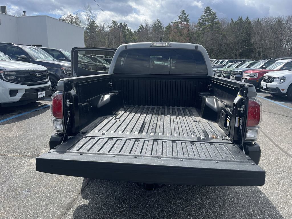 Used 2021 Toyota Tacoma TRD Off-Road w/ Blackout Package (TMS) AWD/4WD image 3