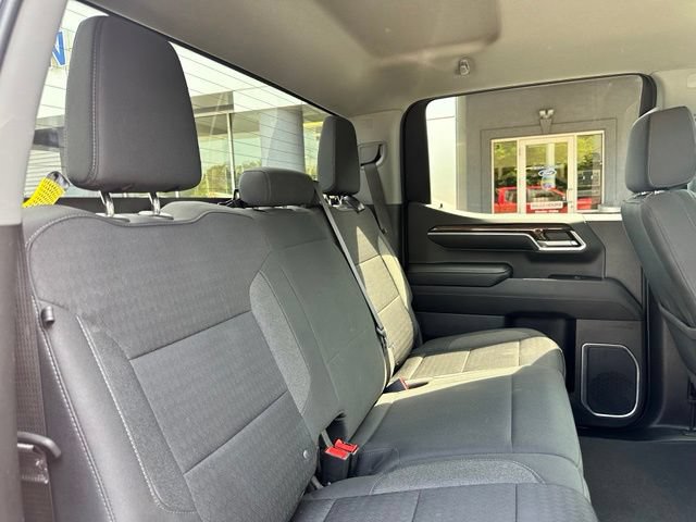 Used 2023 Chevrolet Silverado 1500 LT AWD/4WD image 38