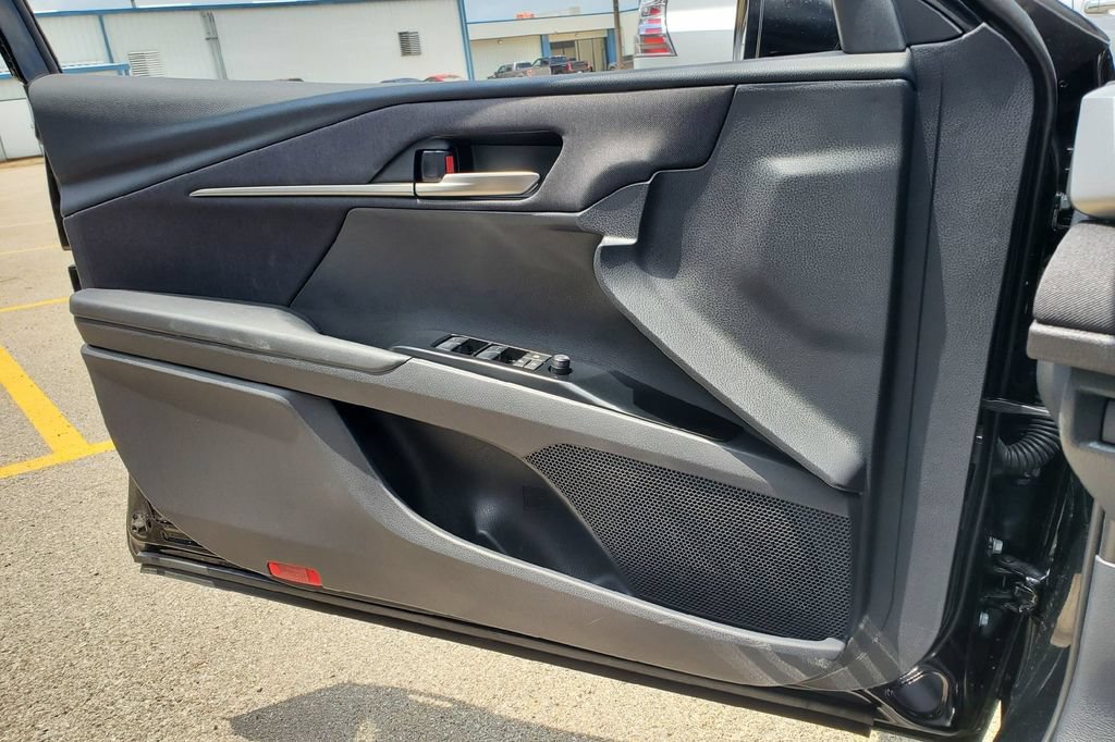 Used 2026 Toyota Camry LE FWD image 13