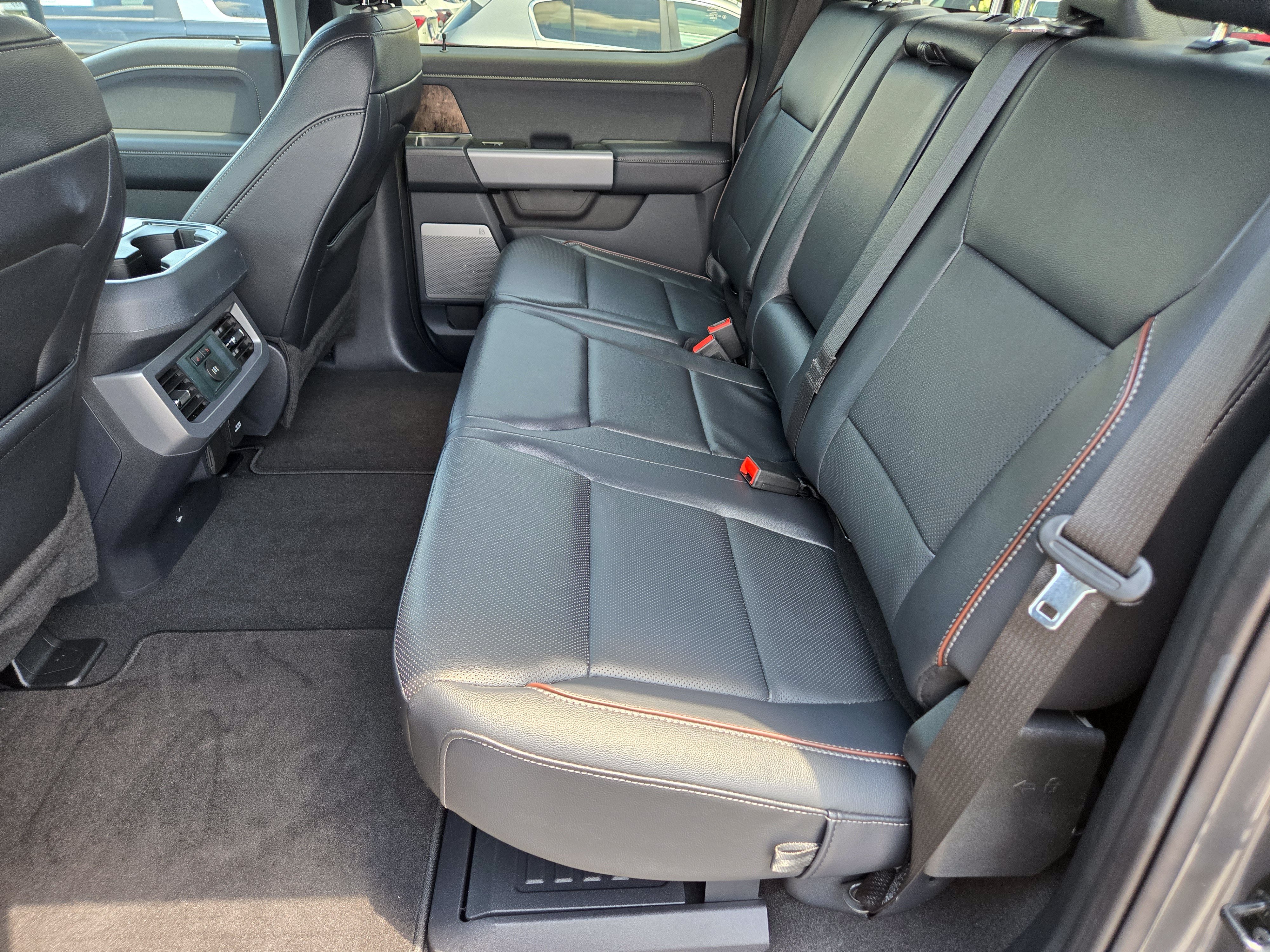 Certified 2024 Ford F250 Lariat w/ Lariat Ultimate Package AWD/4WD image 20