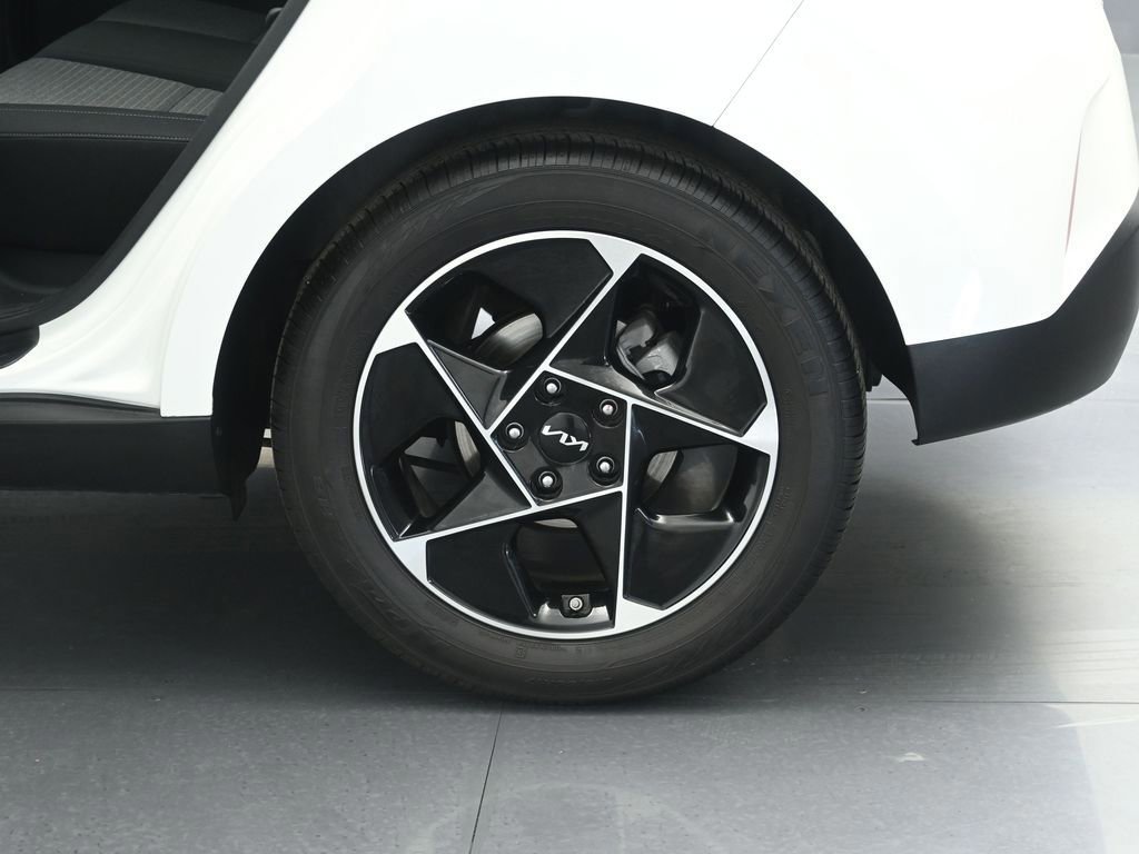 Used 2024 Kia Soul EX image 37
