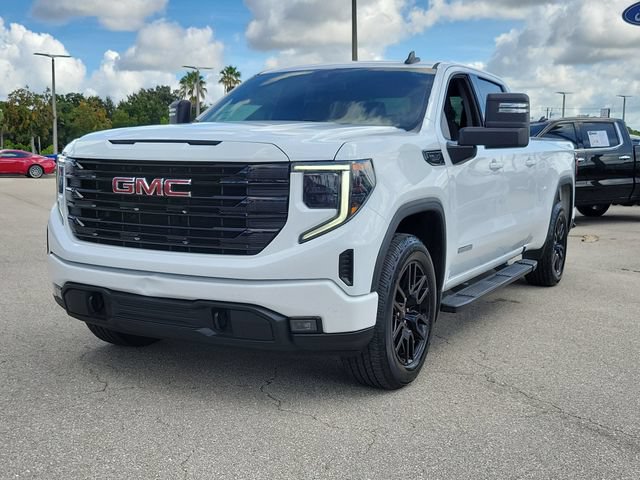 Used 2023 GMC Sierra 1500 Elevation AWD/4WD image 3