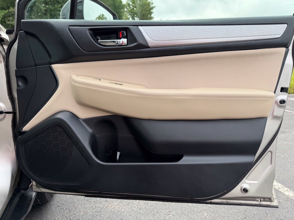 Used 2019 Subaru Outback 2.5i Premium AWD/4WD image 21