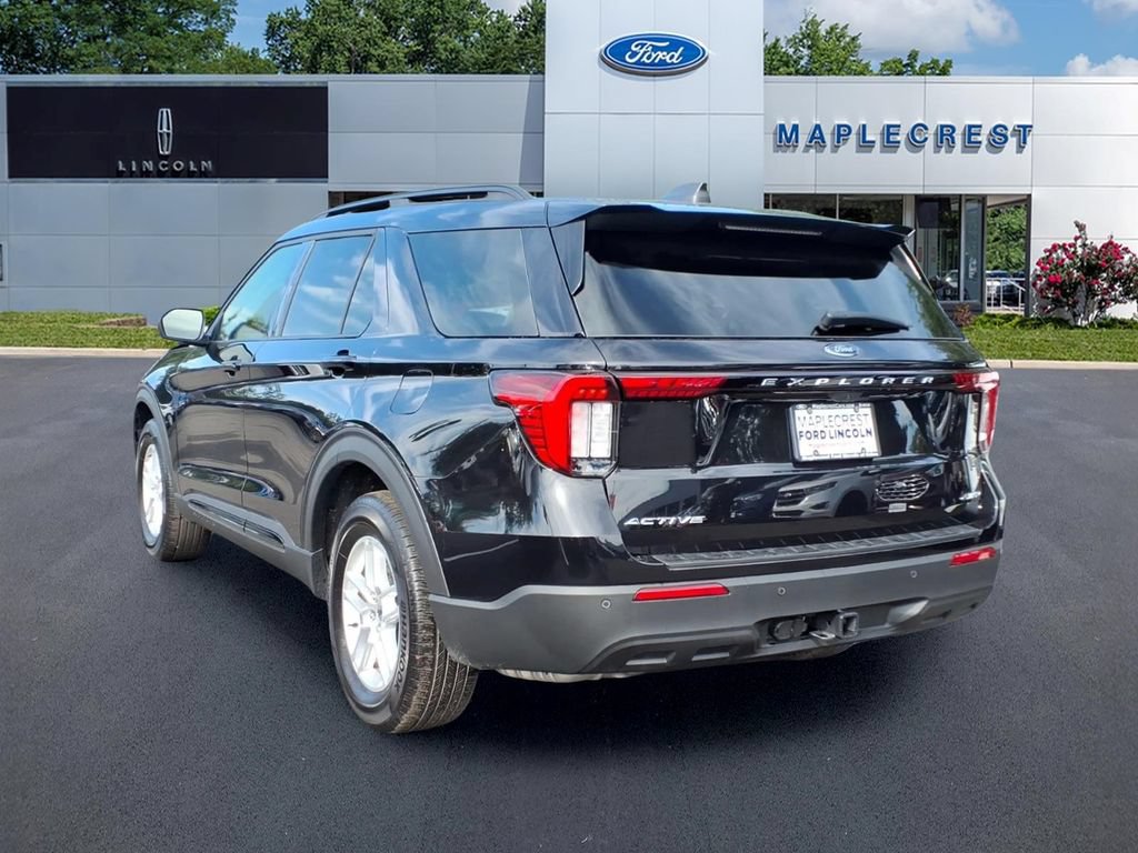Certified 2026 Ford Explorer Active AWD/4WD image 3