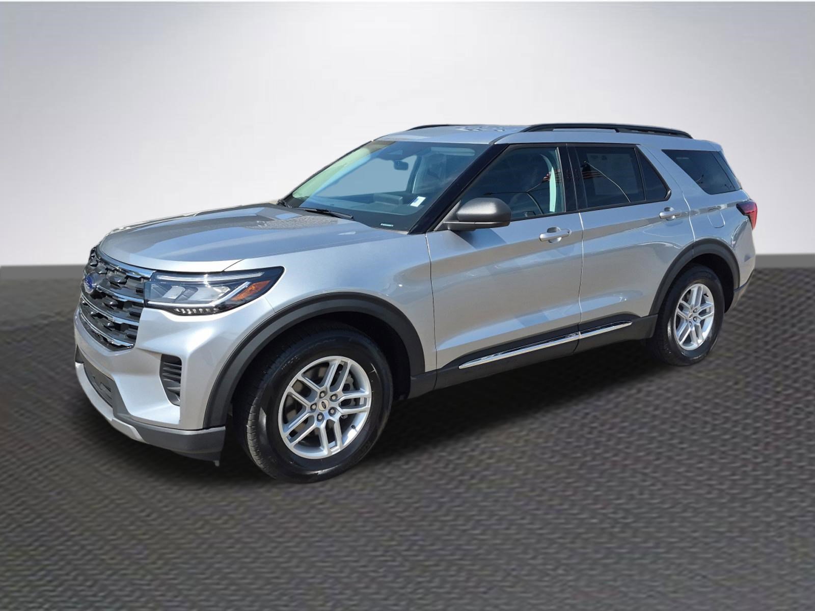 Certified 2025 Ford Explorer Active image 5