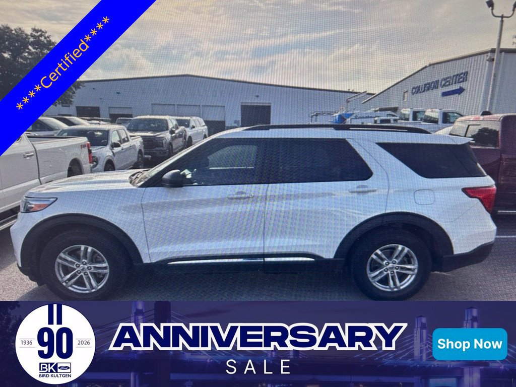 Certified 2022 Ford Explorer XLT w/ Equipment Group 202A