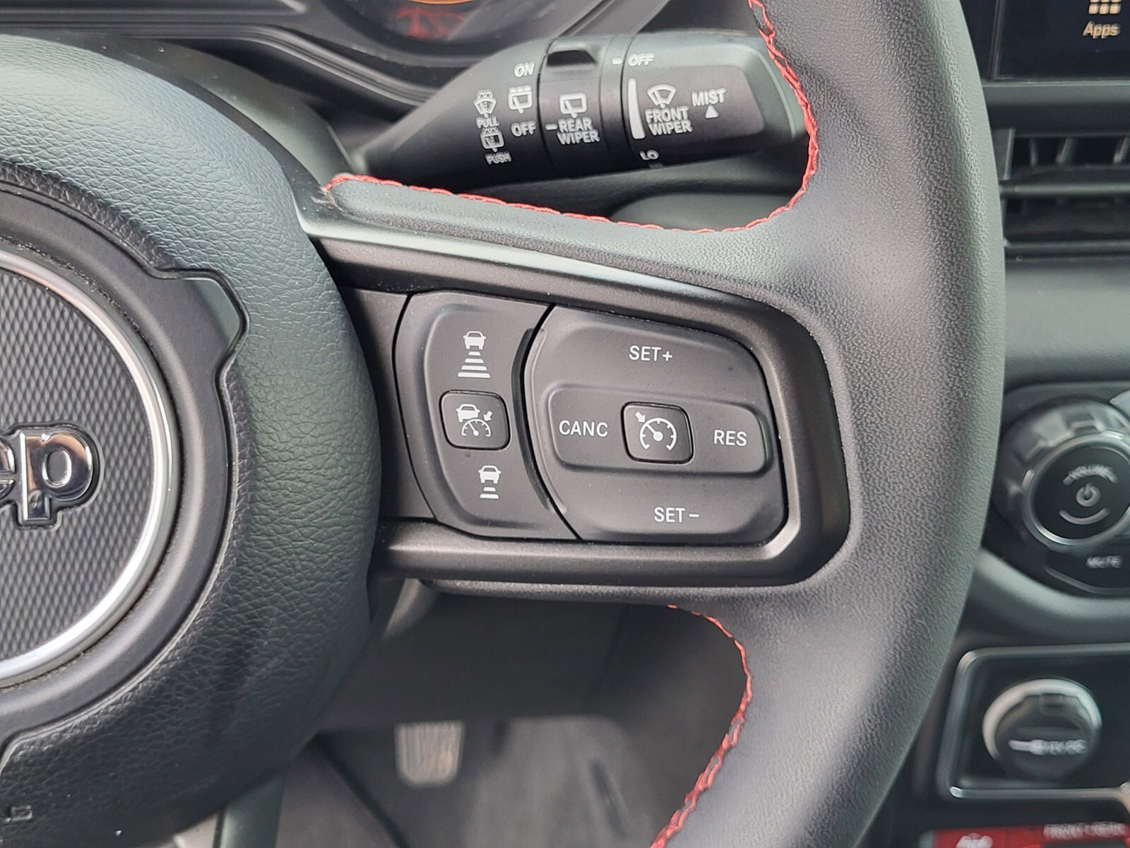 Used 2025 Jeep Wrangler Unlimited Rubicon image 29